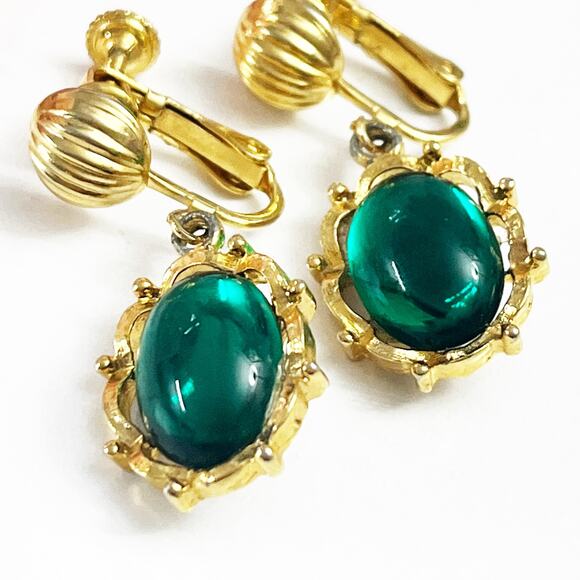 Vintage Green Cabochon Drop Clip & Screw Back Earrings - Picture 4 of 6